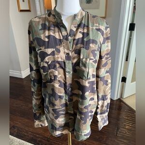 BCBG Camouflage Button-Up Shirt Small, EUC